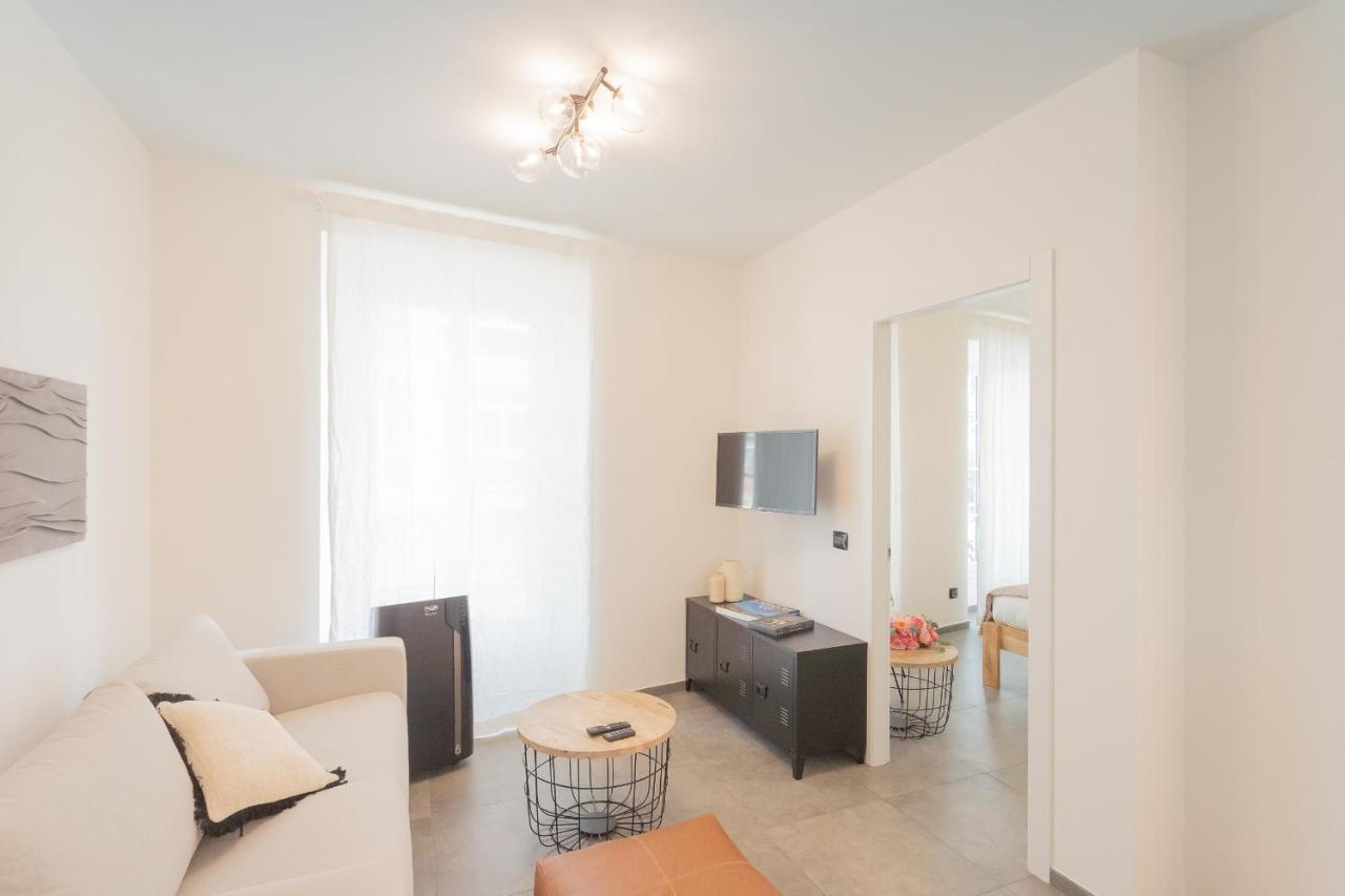 Enchanted Como Lake - City Apartment By Rent All โกโม ภายนอก รูปภาพ