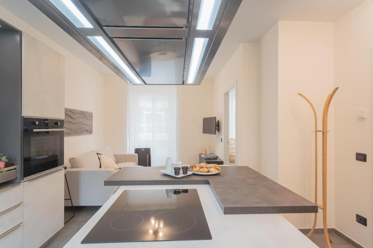 Enchanted Como Lake - City Apartment By Rent All โกโม ภายนอก รูปภาพ